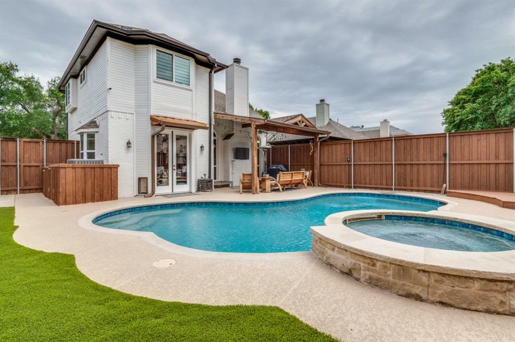 Property Photo: 3825 Seminole Place TX 75007