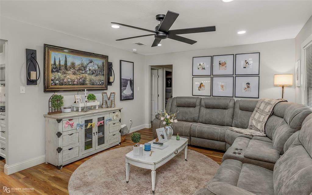 Property Photo: 216 Ellis Drive LA 71055