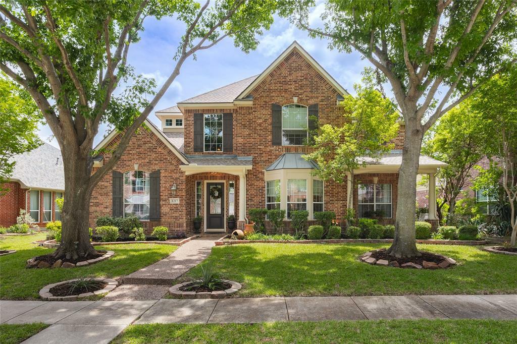 Property Photo: 1217 Waterford Way TX 75013