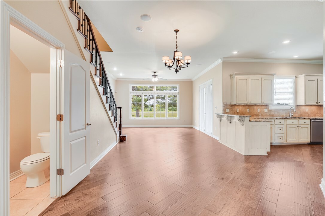 Property Photo: 2712 S Everest Avenue AR 72758