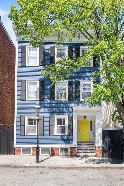 28 Concord St 1  Boston MA 02129 photo