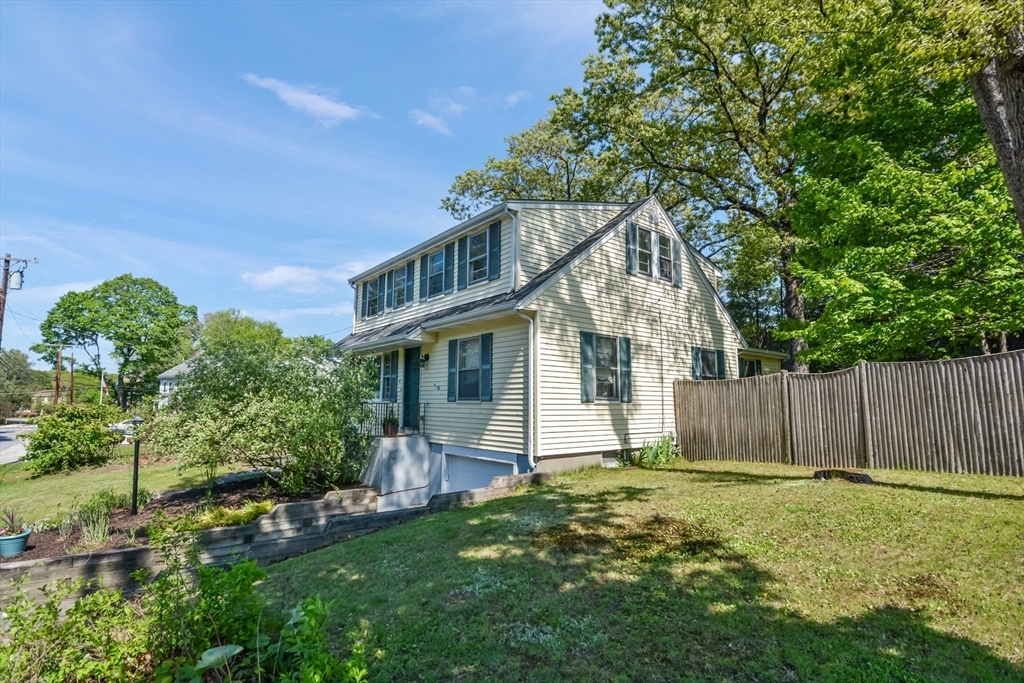 Property Photo:  8 Hammond Rd  MA 01760 