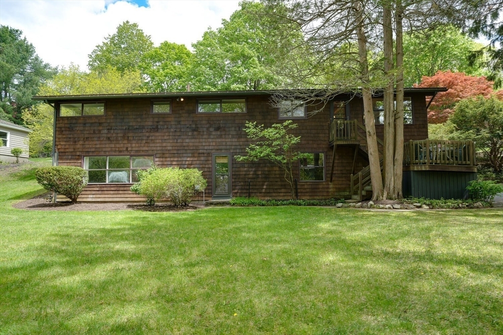 Property Photo:  9 Thornberry Road  MA 01890 