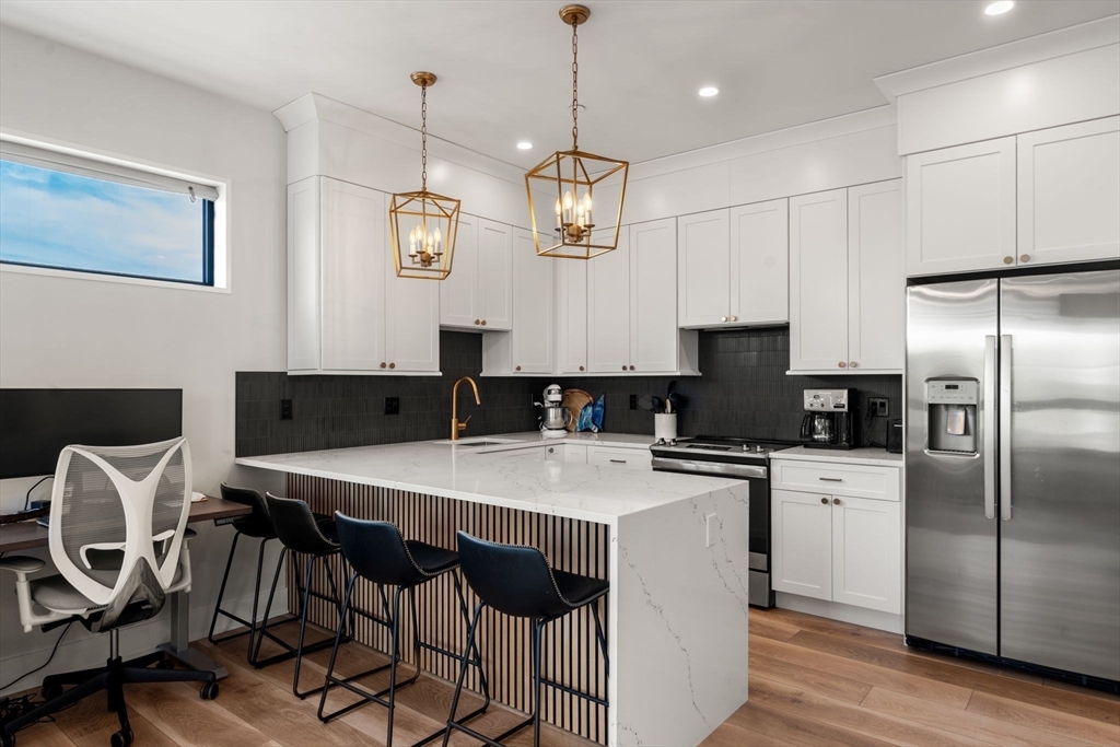 Property Photo: 388 Athens Street Ph MA 02127