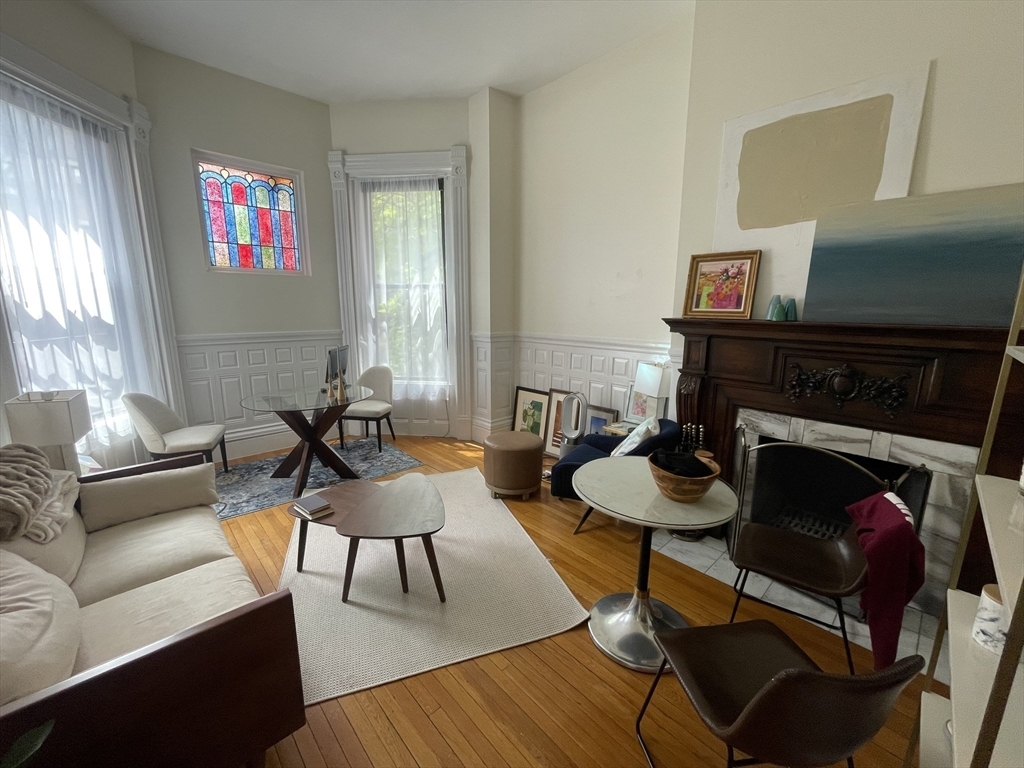 Property Photo: 298 Commonwealth 102 MA 02115