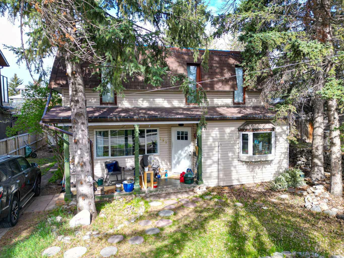 155 35 Street NW  Calgary AB T2N 2Z2 photo