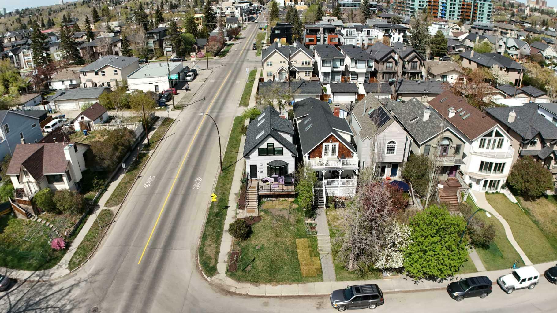 Property Photo: 1940 Broadview Road NW AB T2N 3H7
