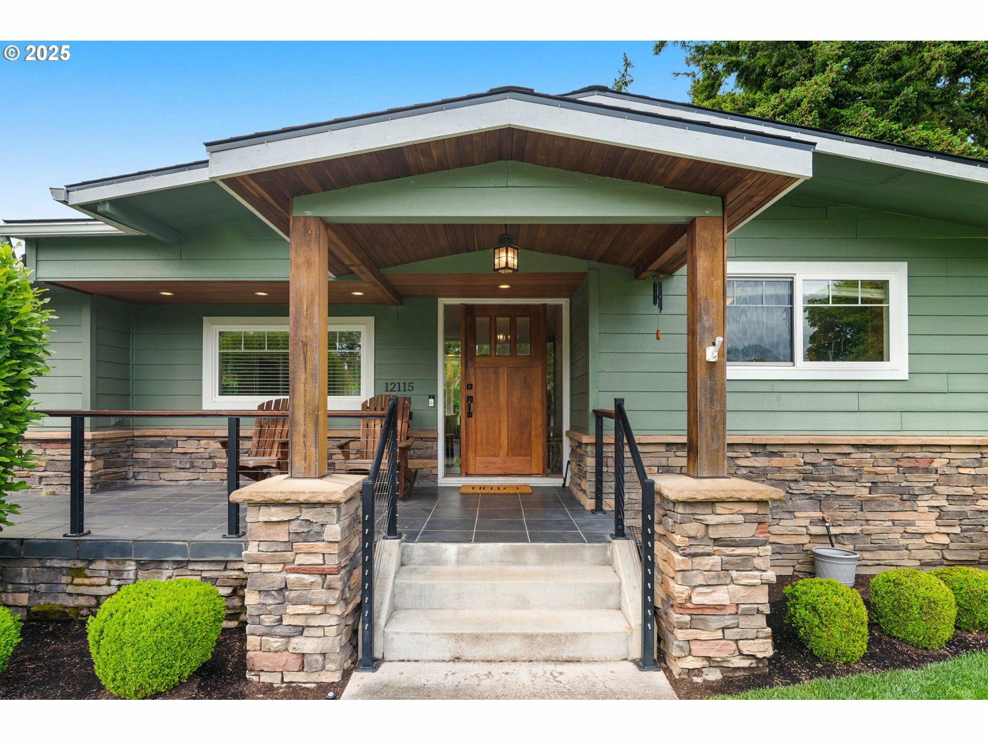 Property Photo: 12115 SW Foothill Dr OR 97225