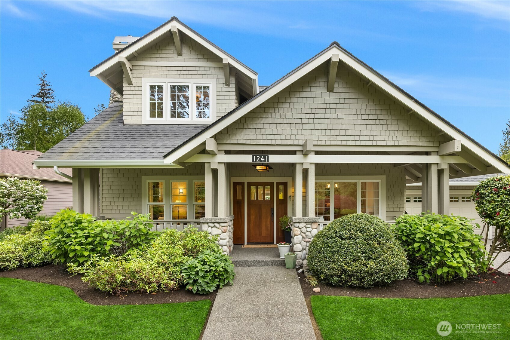 Property Photo: 1241 Cherry Avenue NE WA 98110