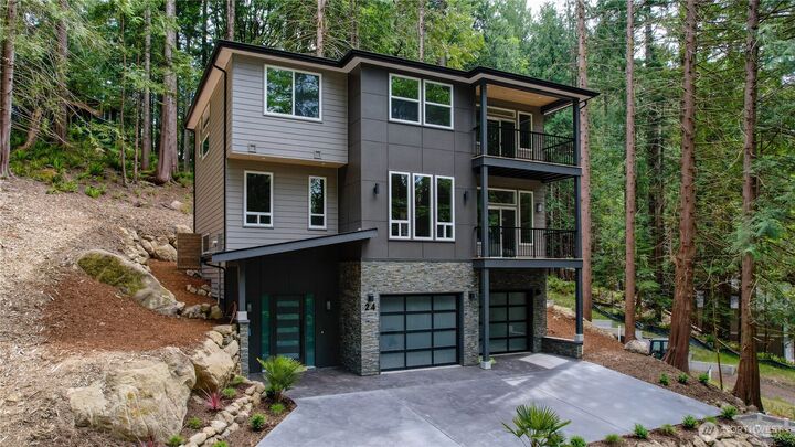 Property Photo:  24  Granite Circle  WA 98229 