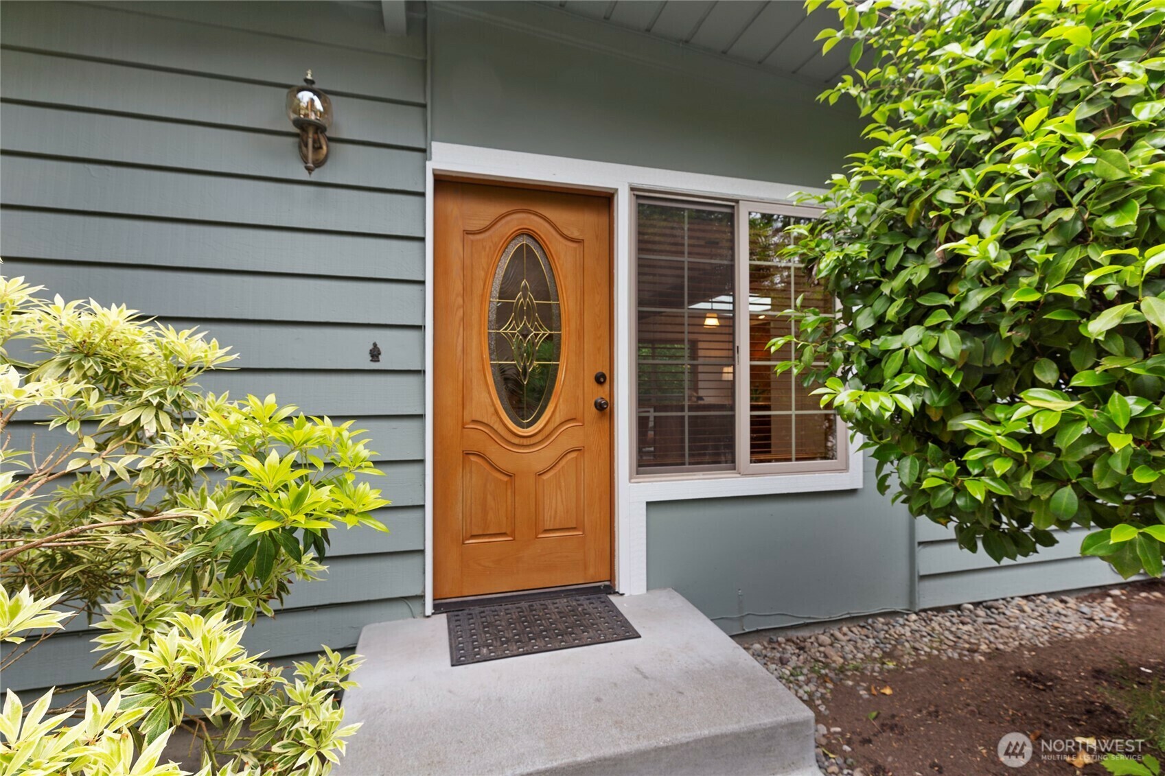 Property Photo: 15851 SE 12th Place WA 98008
