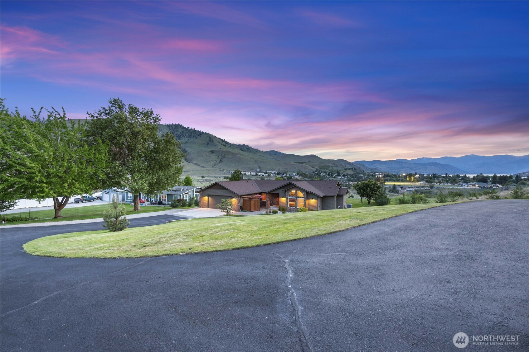 Property Photo: 35 Chestnut Street WA 98816