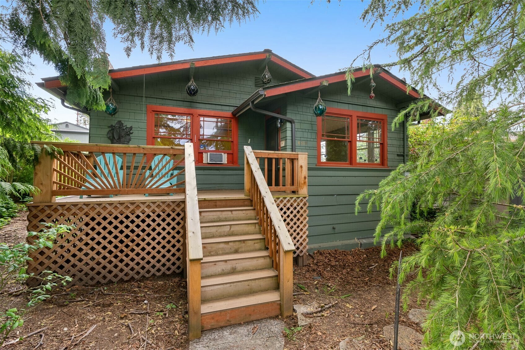 Property Photo:  4319 SW Mills Street  WA 98136 