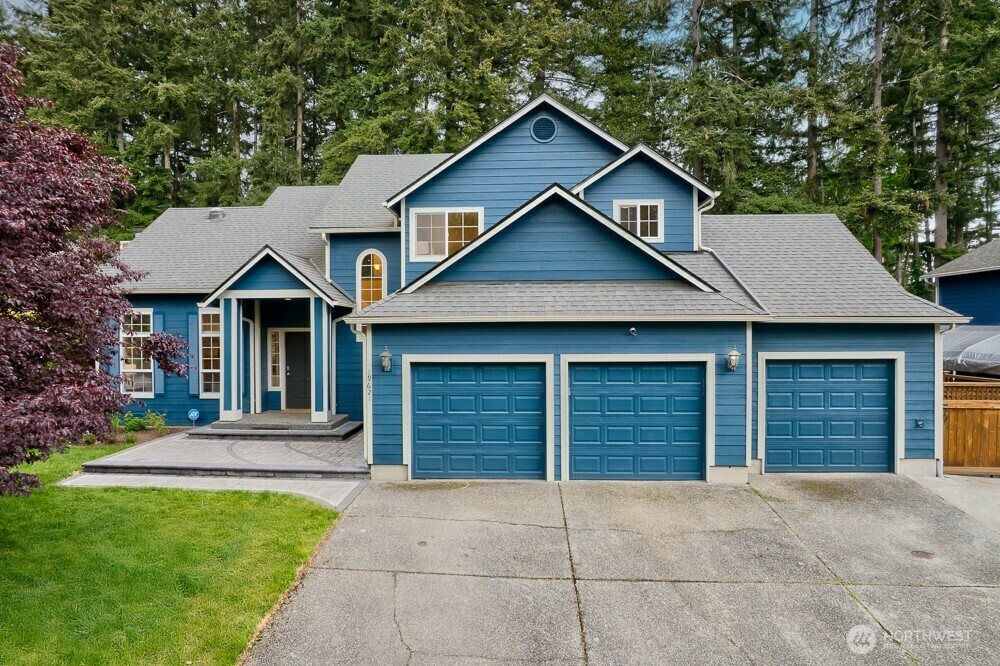 Property Photo: 19621 10th Drive SE WA 98012