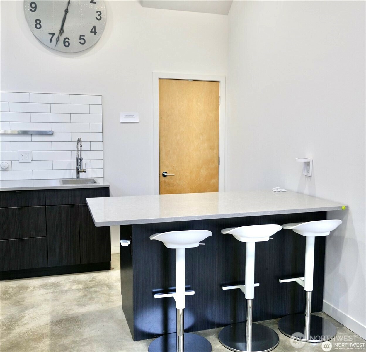 Property Photo: 4044 California Avenue SW A WA 98116