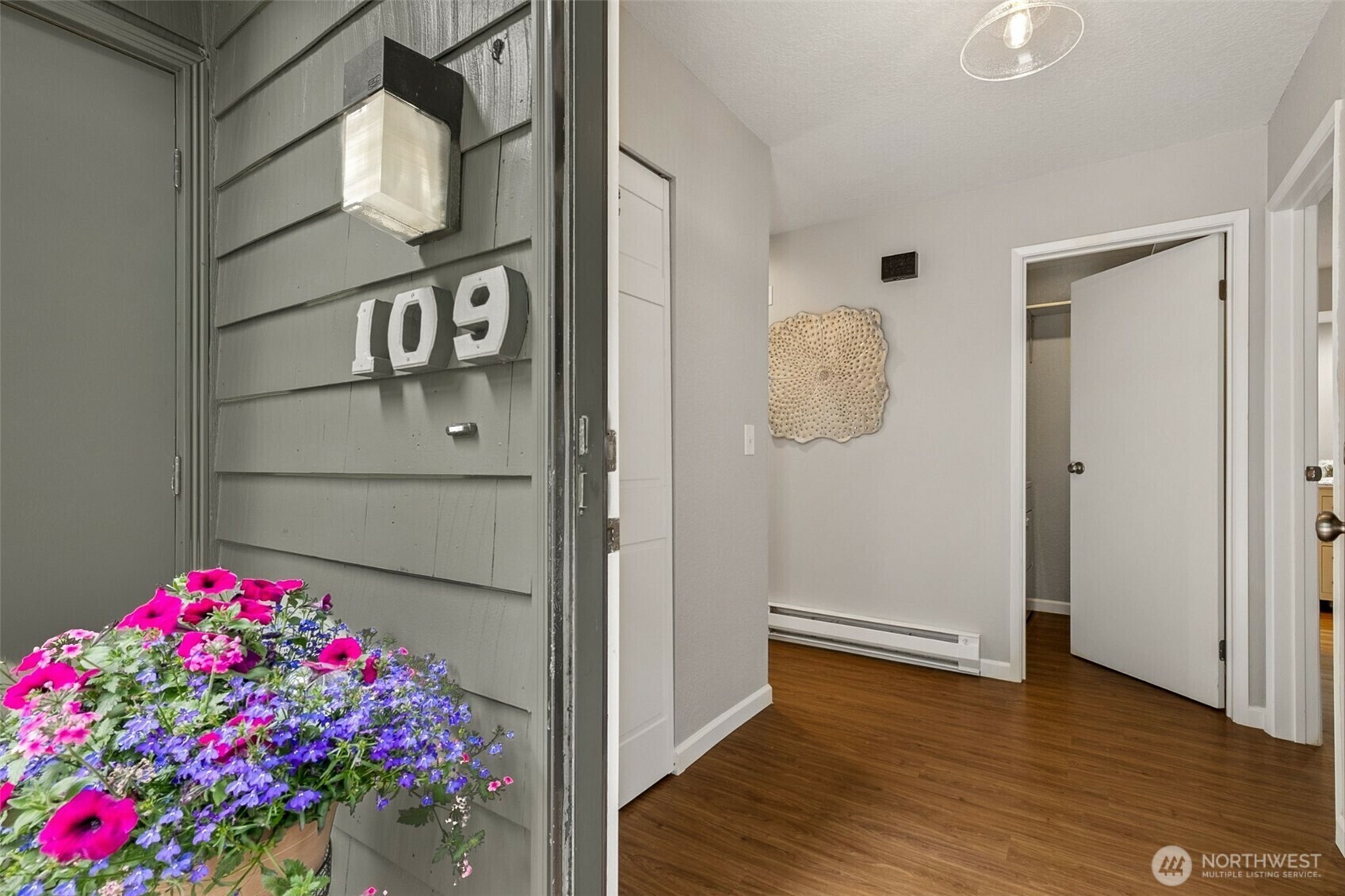 Property Photo: 7 Lake Bellevue Drive 109 WA 98005