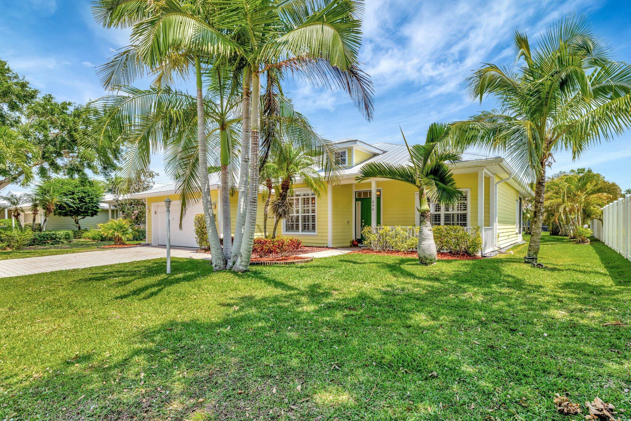 Property Photo: 646 NE Muskrat Run FL 34983