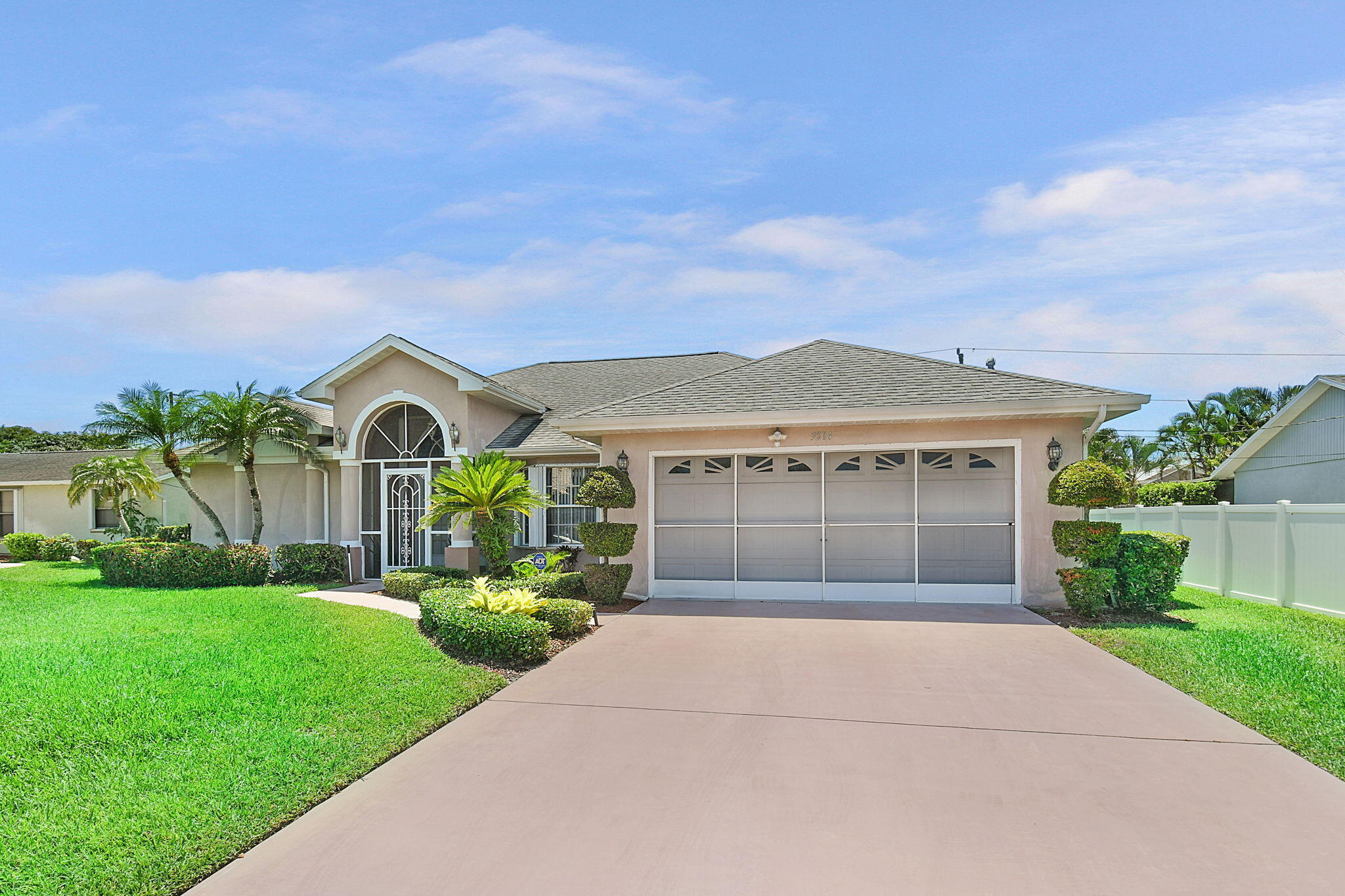 Property Photo: 3204 SE Otis Lane FL 34984