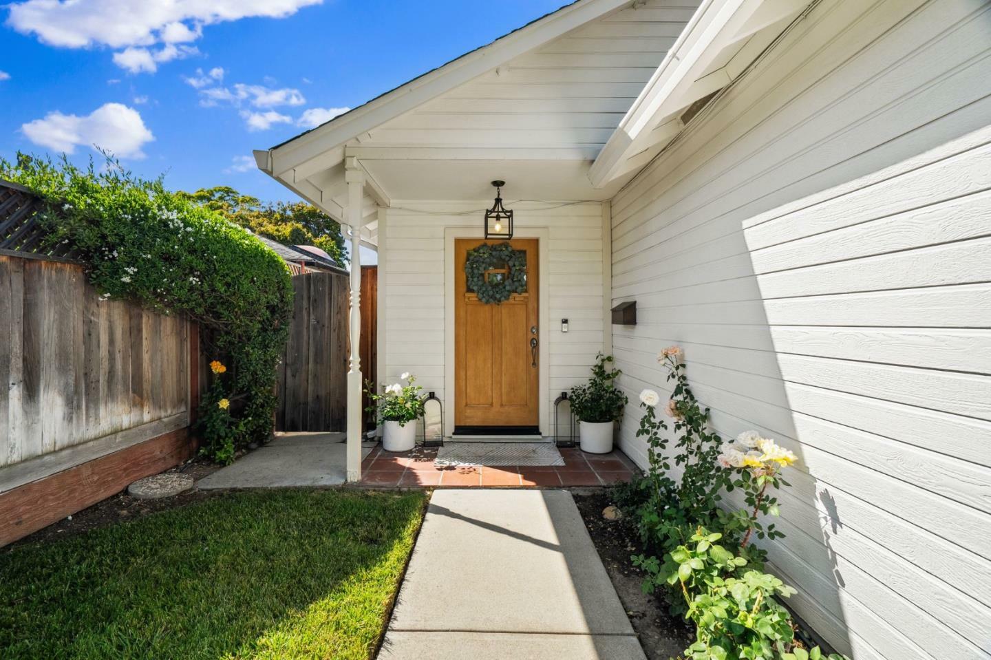Property Photo: 207 Brooklyn Avenue CA 95128