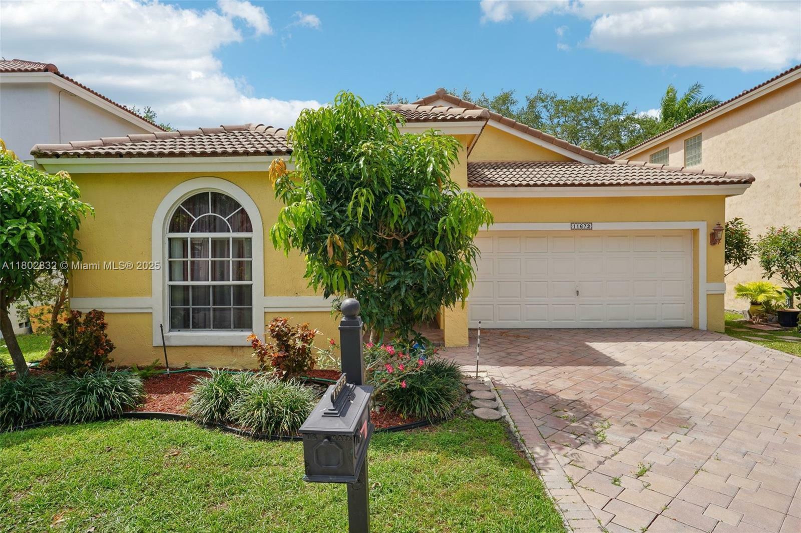 Property Photo: 11672 NW 13th Mnr FL 33071