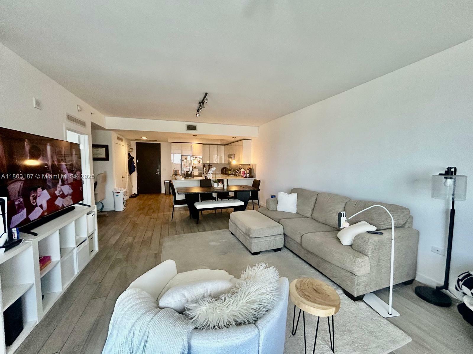999 SW 1st Ave 2013  Miami FL 33130 photo