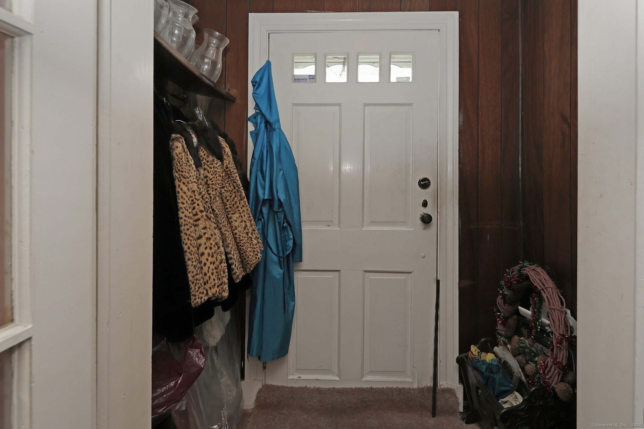 Property Photo: 16 Hillside Street CT 06516