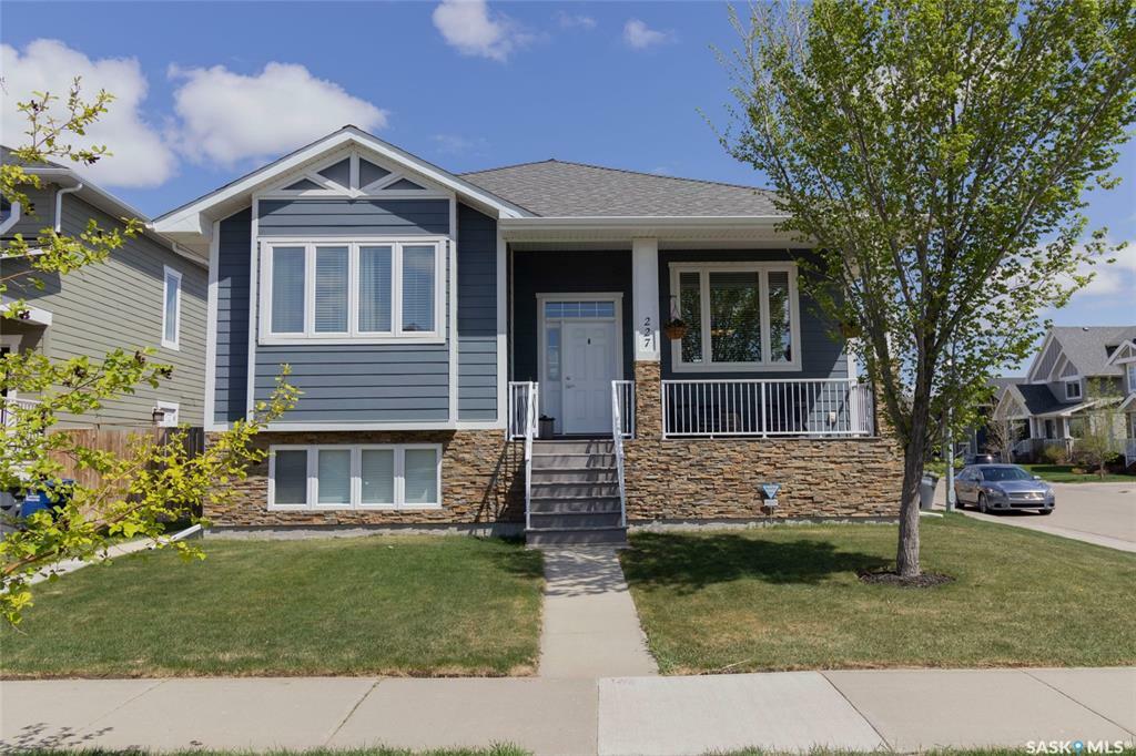 227 Meadows Boulevard  Saskatoon SK S7V 0E9 photo