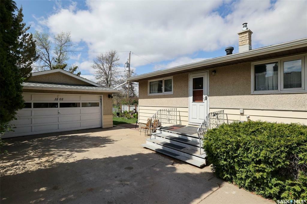 Photo de la propriété: 3105 Avonhurst Drive SK S4R 3J6