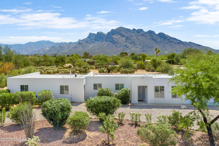 Property Photo:  9302 N Rancho Verde Drive  AZ 85704 