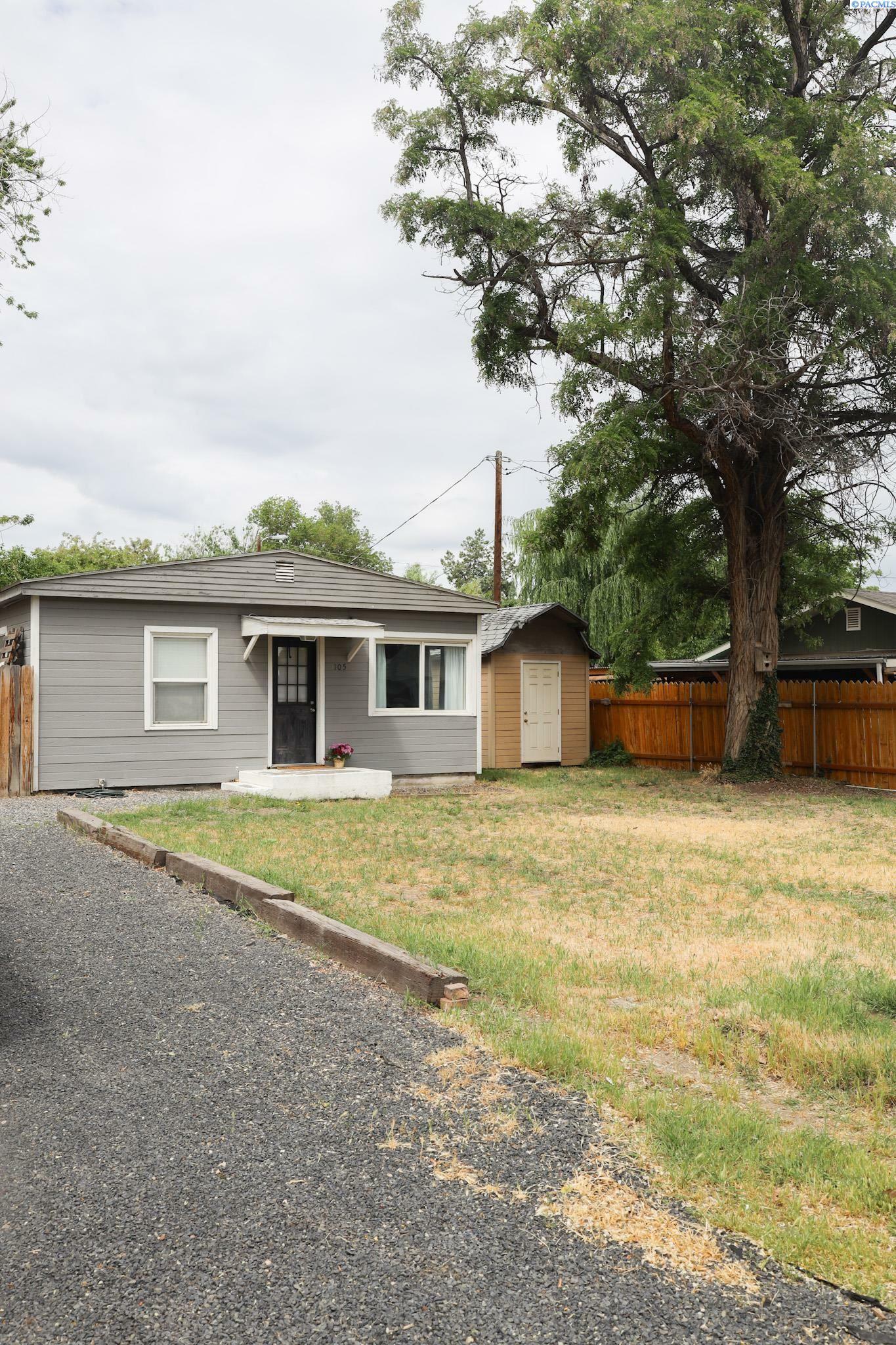 Property Photo: 105 N Ione WA 99336-0000
