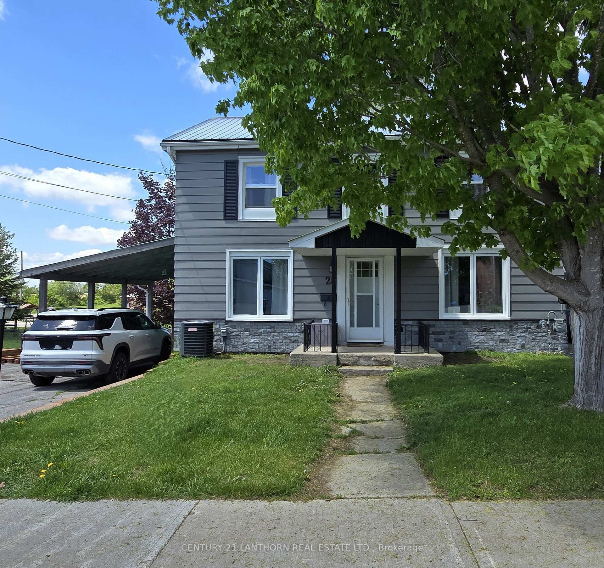 Property Photo: 28 Gore Street ON K0K 3E0