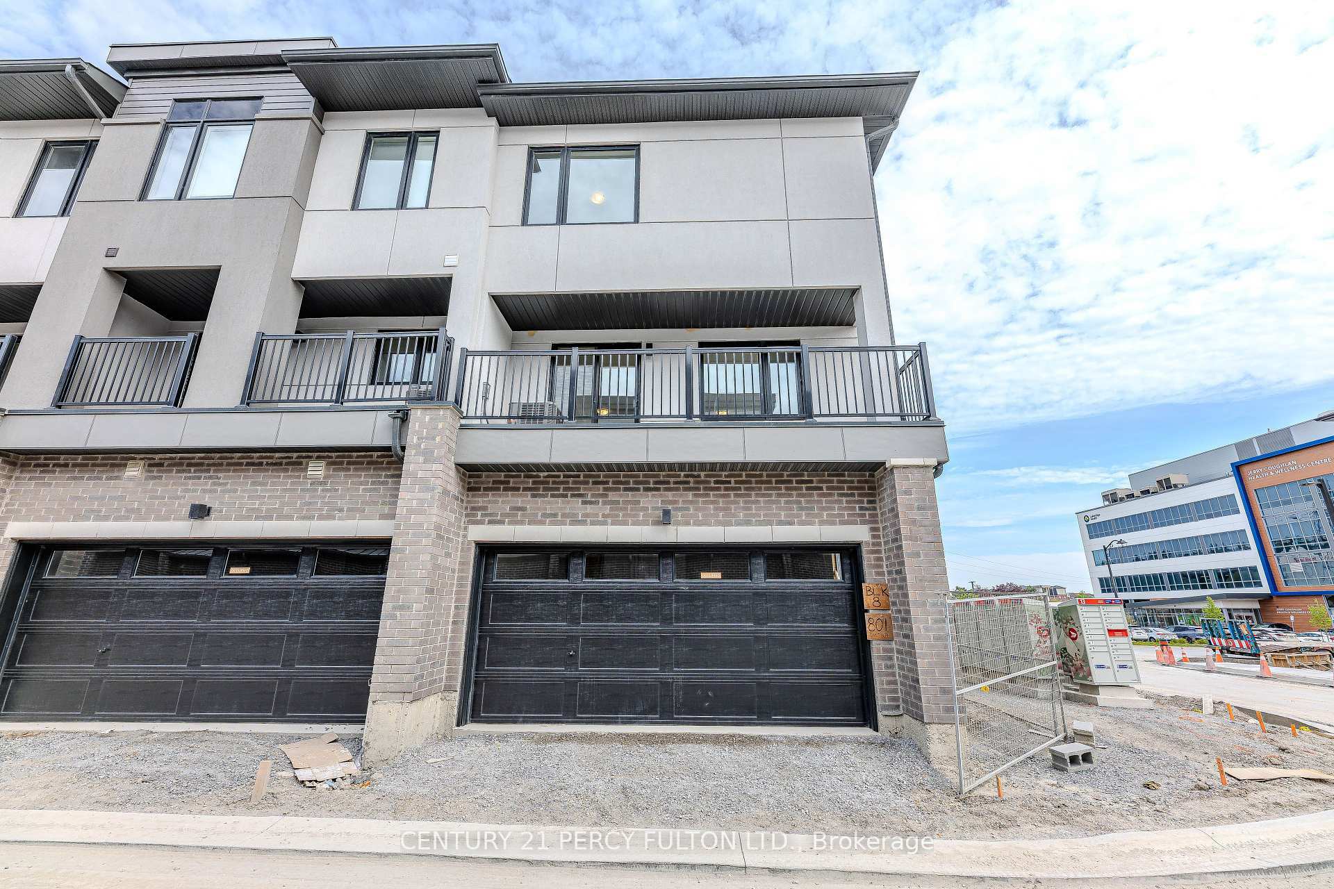 Property Photo: 1695 Dersan Street 809 ON L1V 2P8