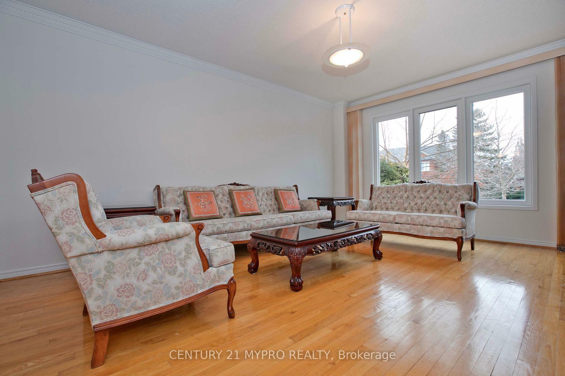 Property Photo: 29 Webber Crescent ON L3R 2L3