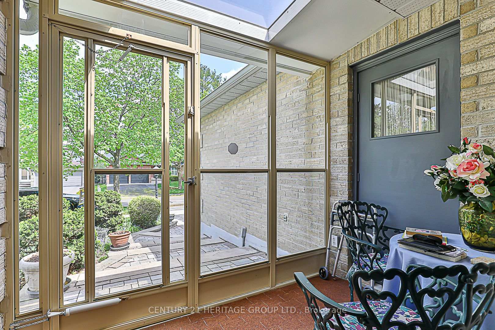 Photo de la propriété: 28 Spence Drive ON L4G 5V7