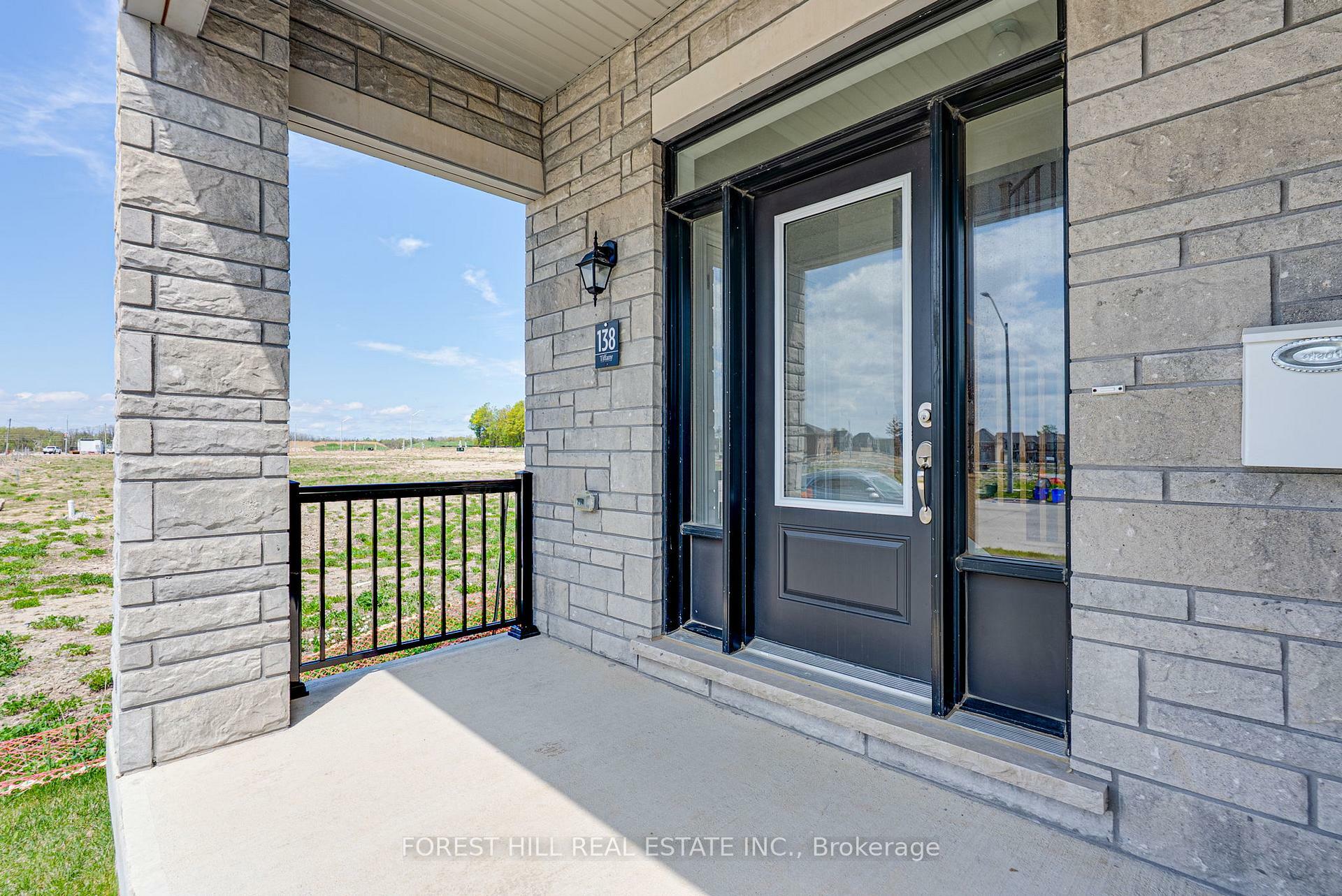 Photo de la propriété: 138 Terry Fox Drive ON L9J 0L8