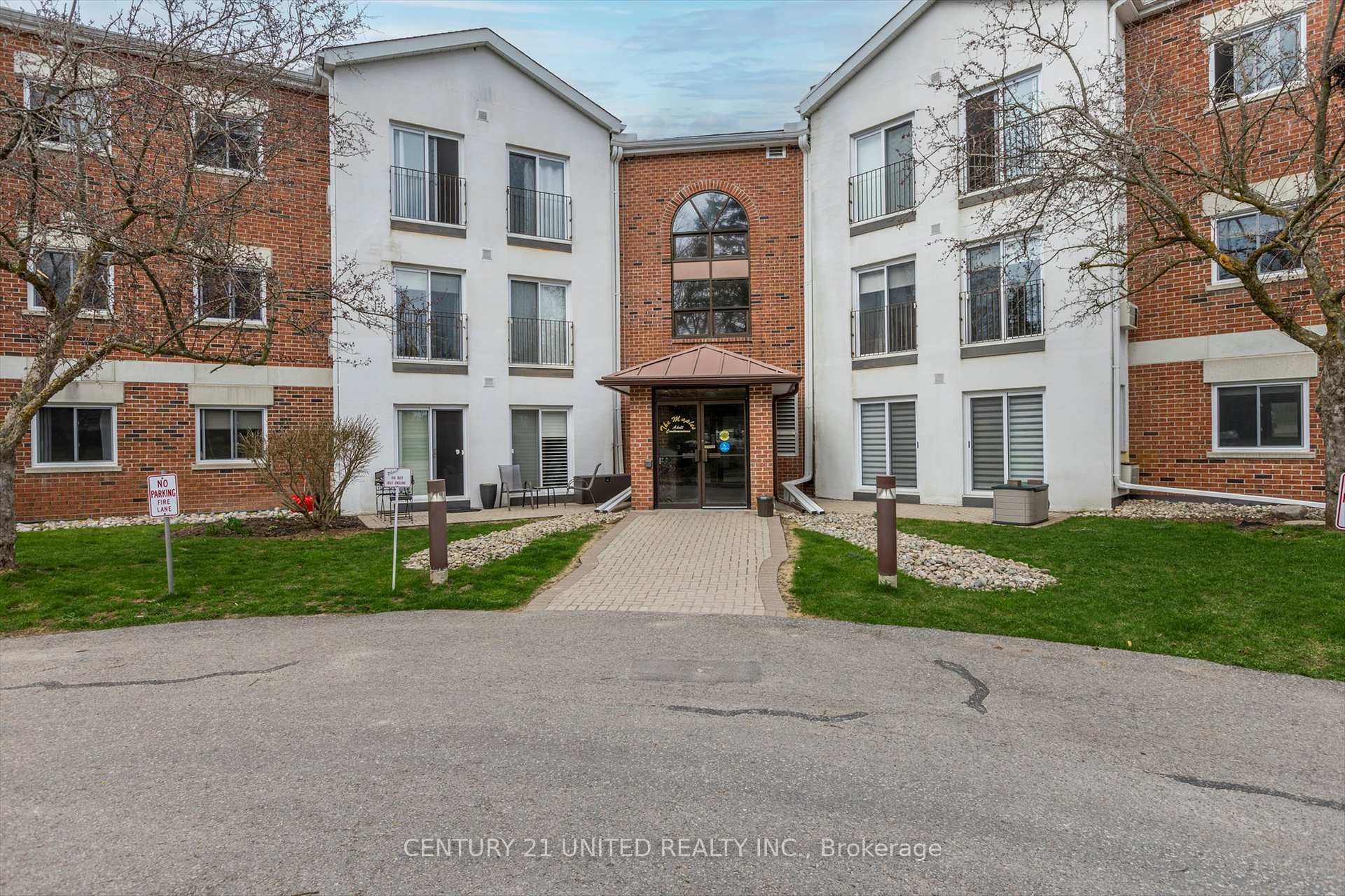 Photo de la propriété:  1111 Water Street 204  ON K9H 3P7 