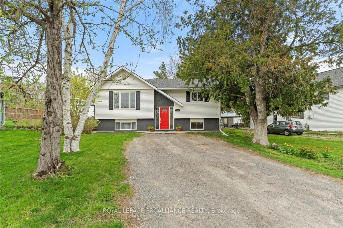 Property Photo: 198 Mill Street ON K0K 3E0