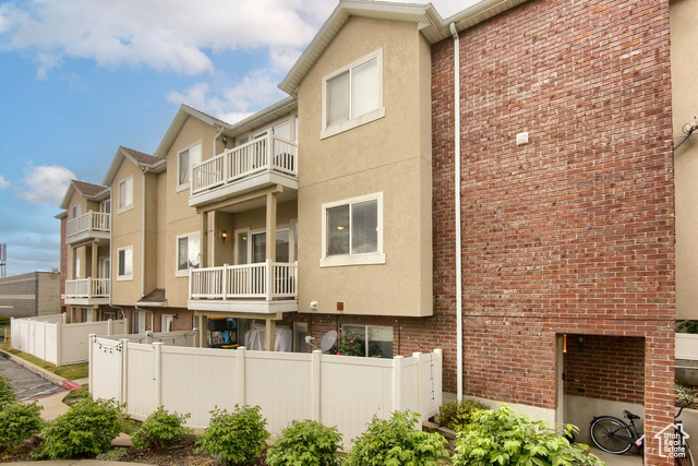 Property Photo: 380 N 500 W 202 UT 84010