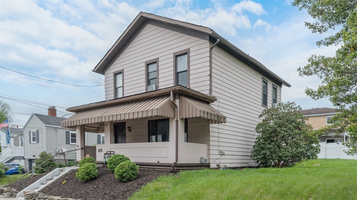 Property Photo: 415 Wilcox St PA 15106