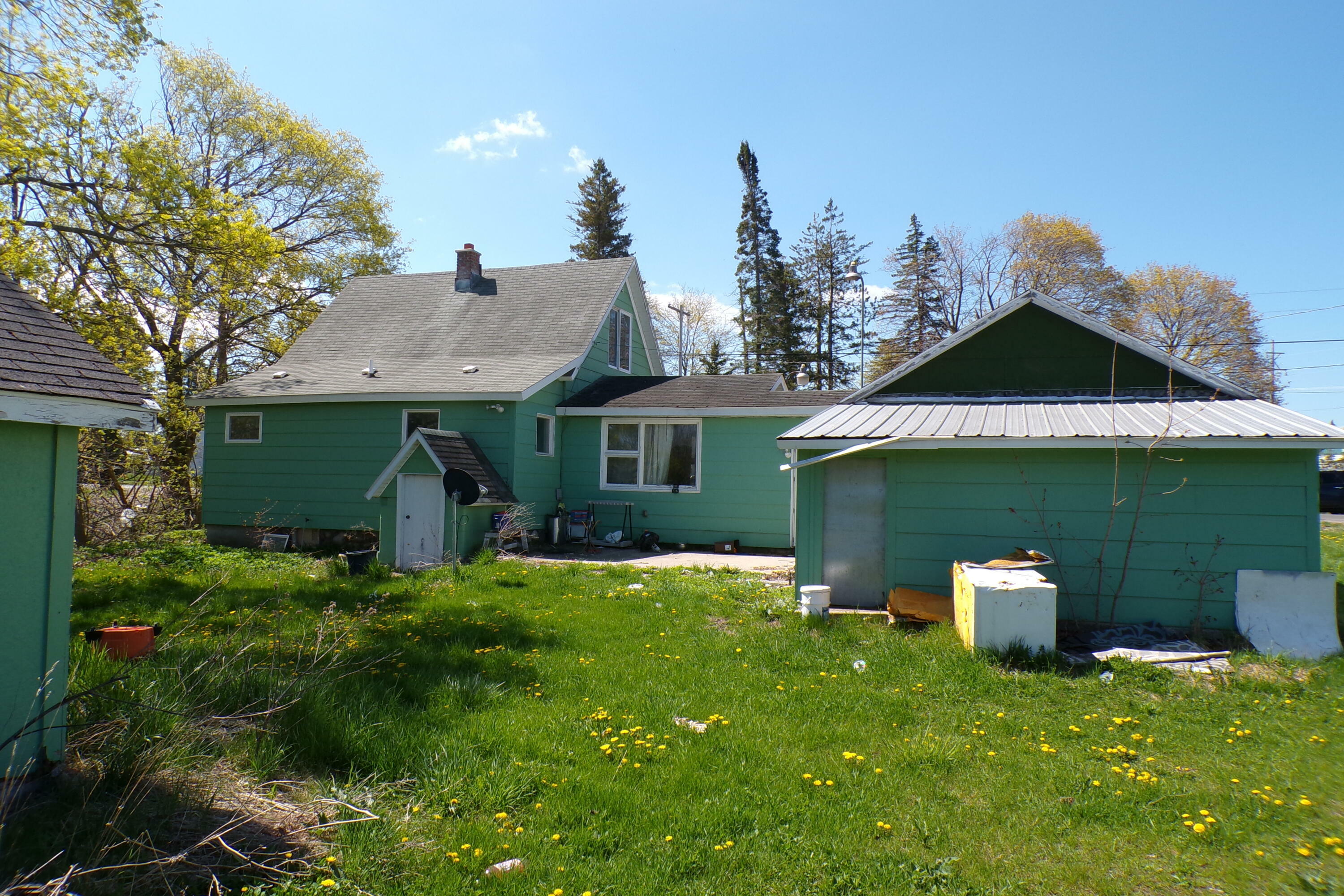 Property Photo: 1220 Court Street MI 49721