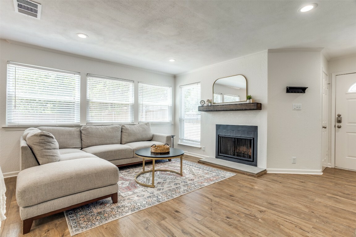 Property Photo: 809 Meadowcreek Drive TX 78664