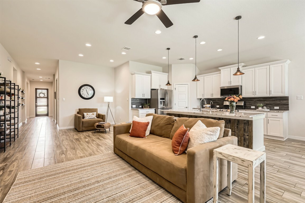 Property Photo: 3601 Kyler Glen Cove TX 78681