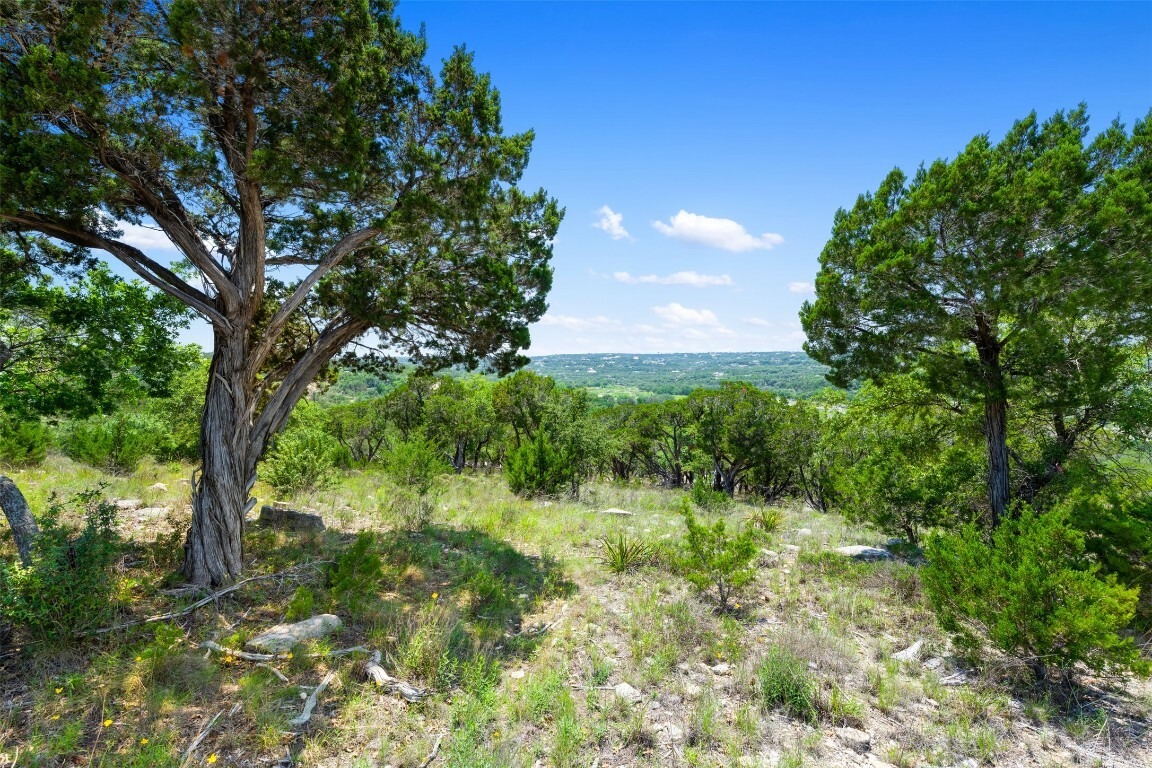 Property Photo: 2804 Lakehurst Road TX 78669