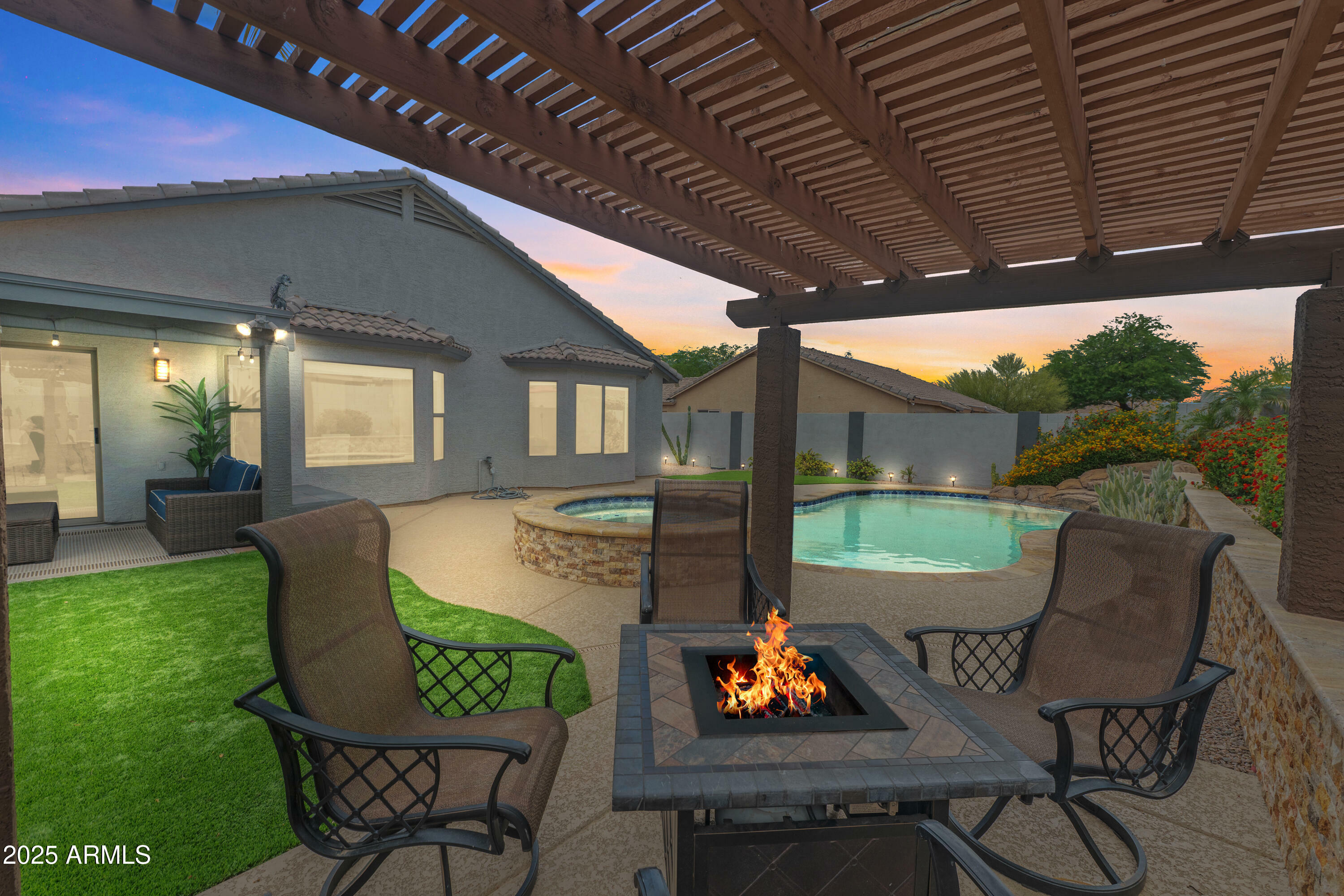 Property Photo: 8776 E Brilliant Sky Circle AZ 85118