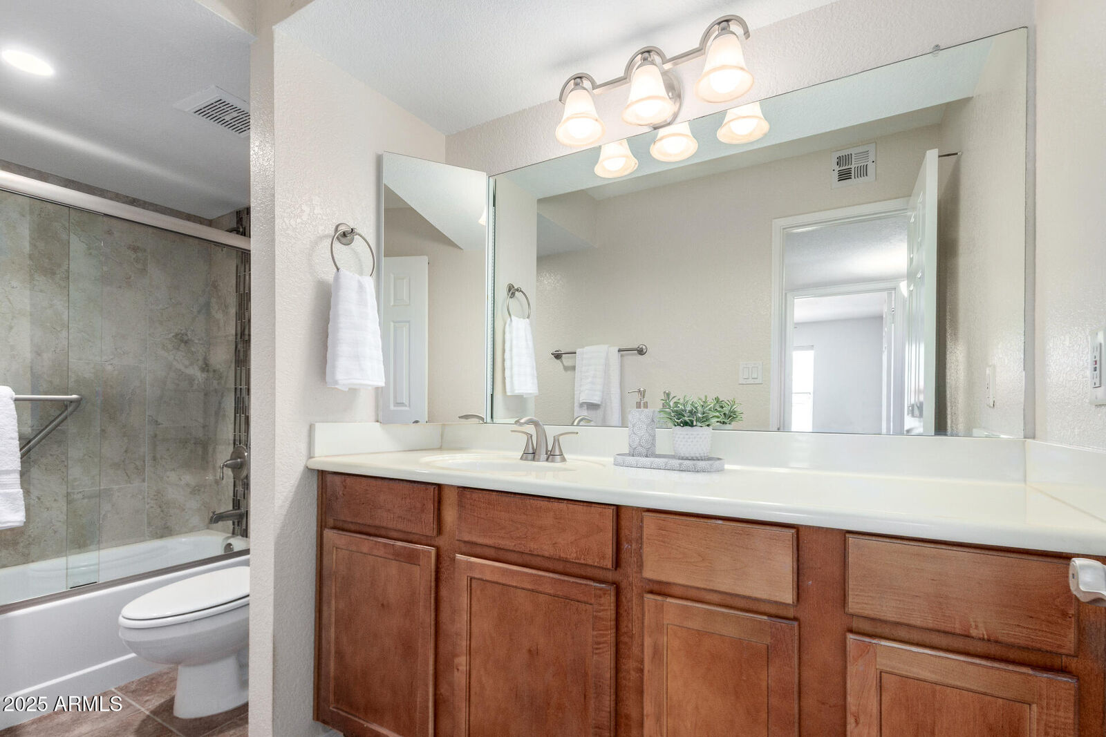 Property Photo:  8787 E Mountain View Road 1087  AZ 85258 