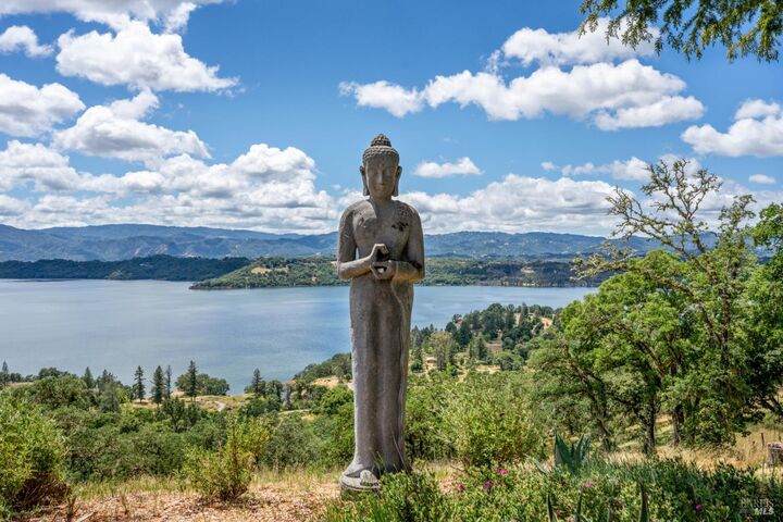 3760 King Ranch Road  Ukiah CA 95482 photo