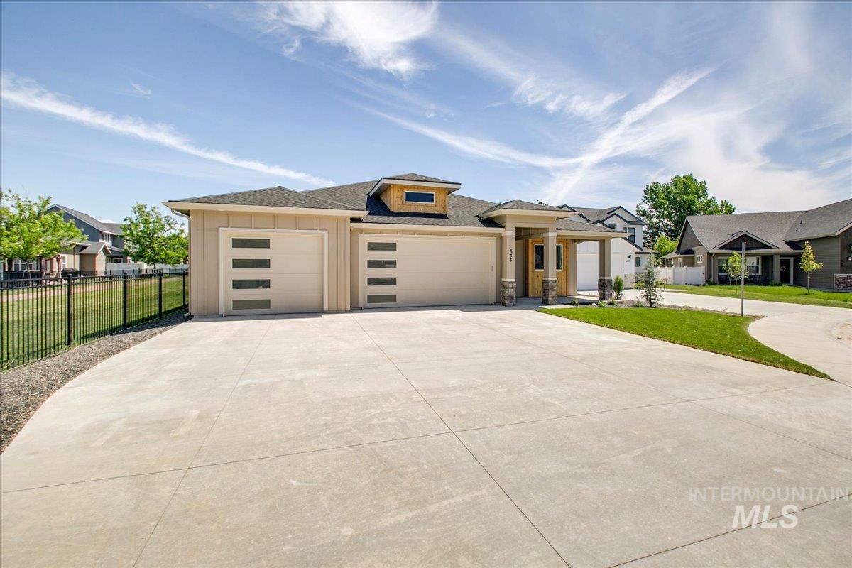 634 S Spoonbill Ave  Meridian ID 83642 photo