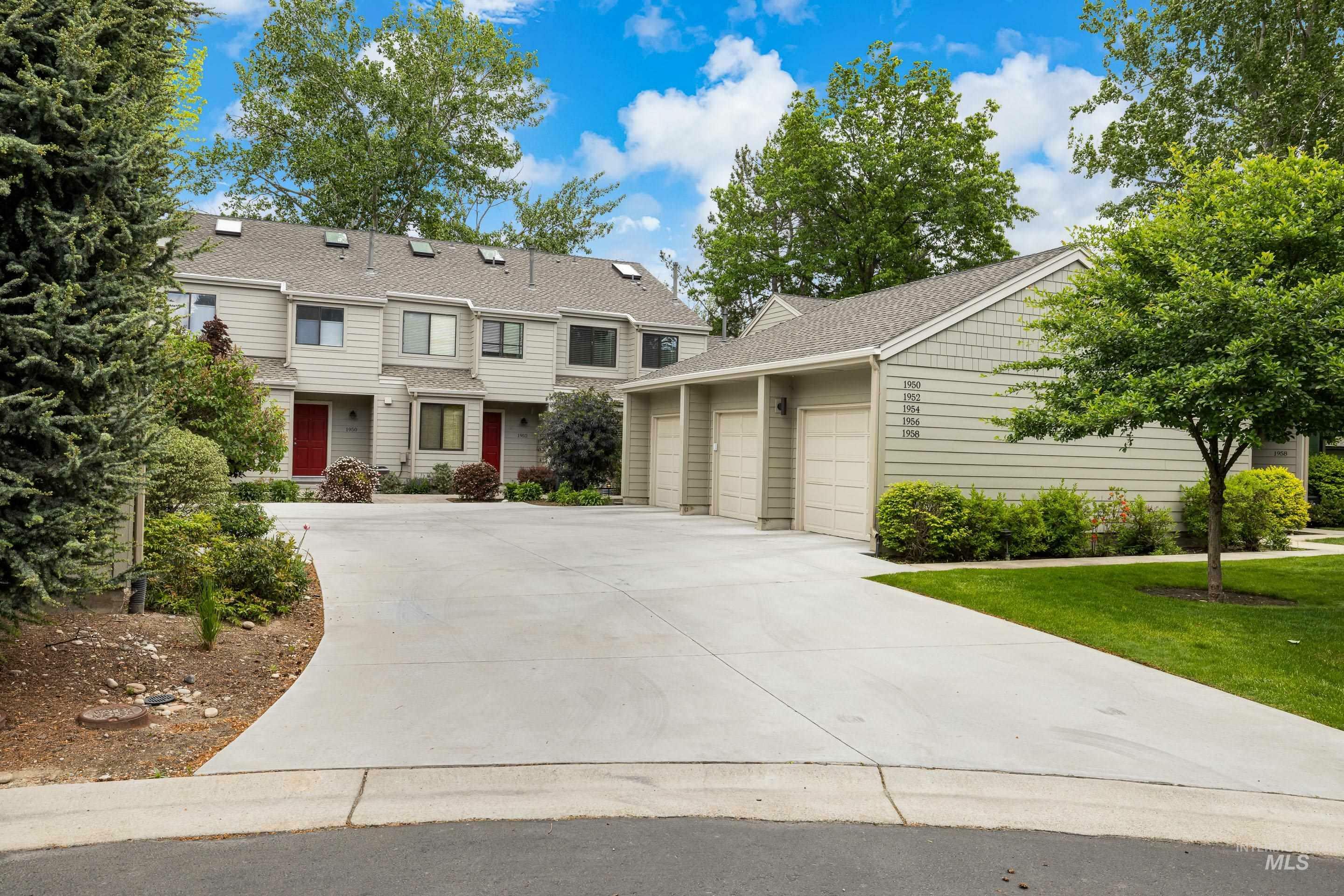Property Photo: 1954 S Wood Duck Lane ID 83706