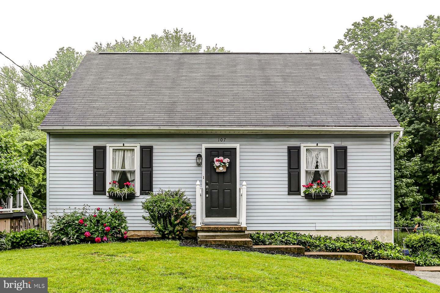 107 S Clay Street  Marietta PA 17547 photo