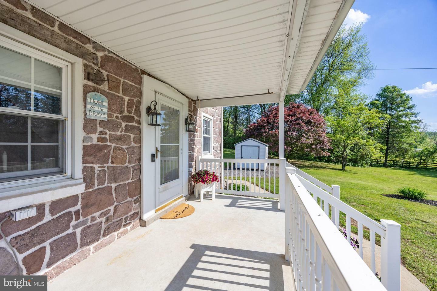 Property Photo: 305 Gunhart Road PA 19540